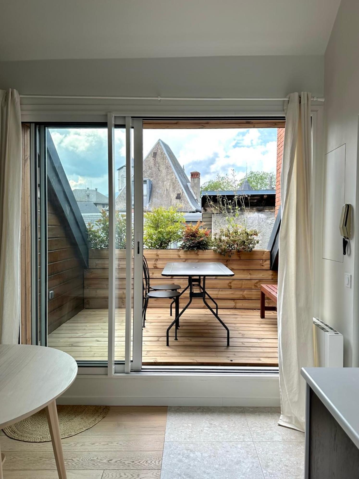 Ecrin De Calme Avec Terrasse Apartment ชองเบรี ภายนอก รูปภาพ